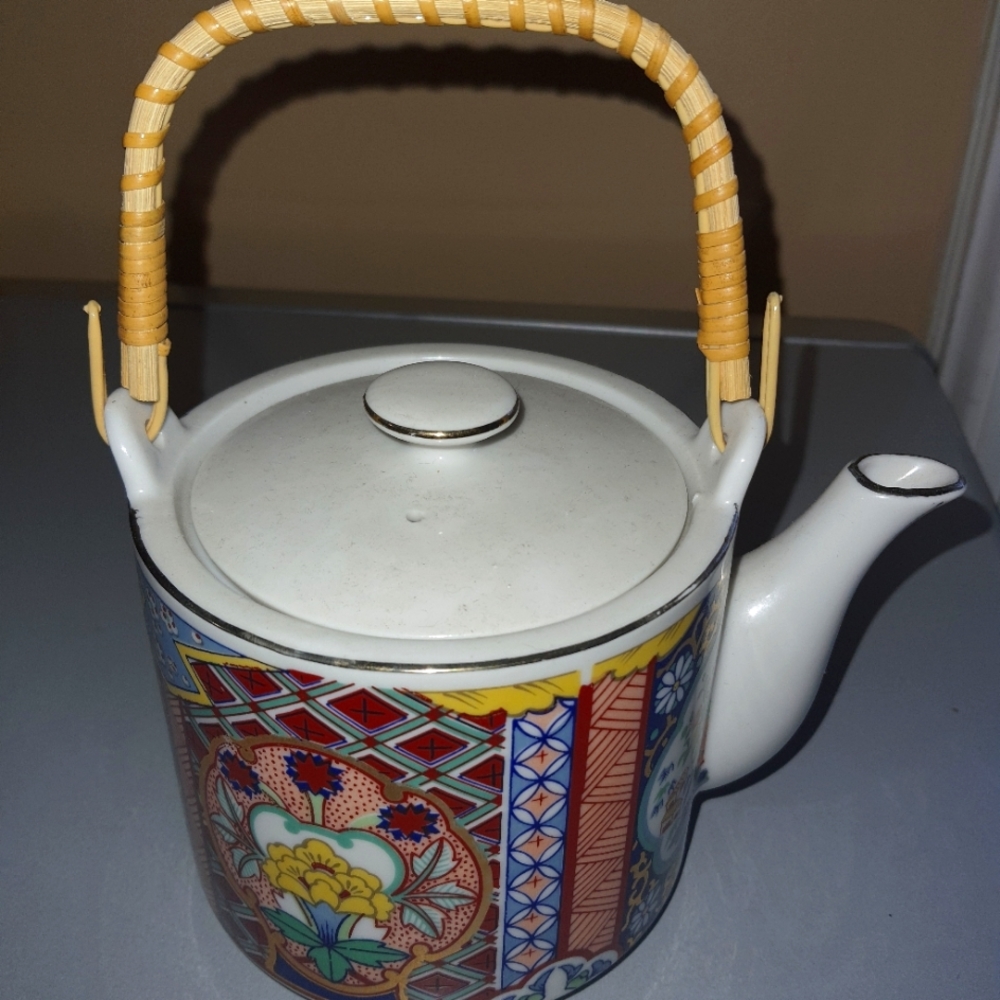 Imari Ware Tea Pot